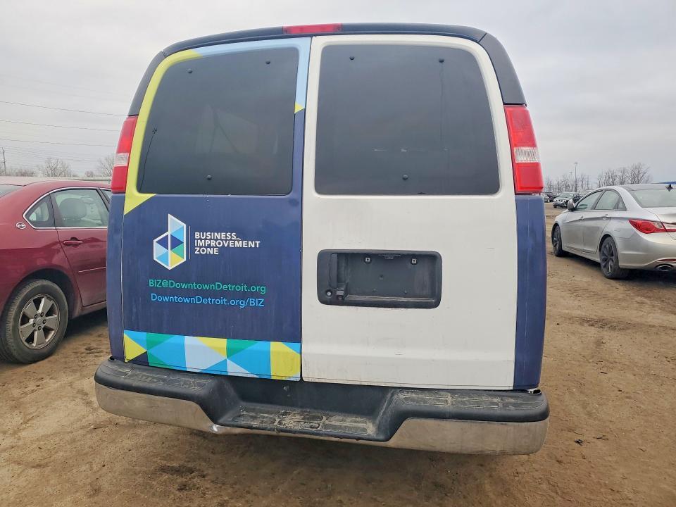 2021 Chevrolet Express G3500 lt