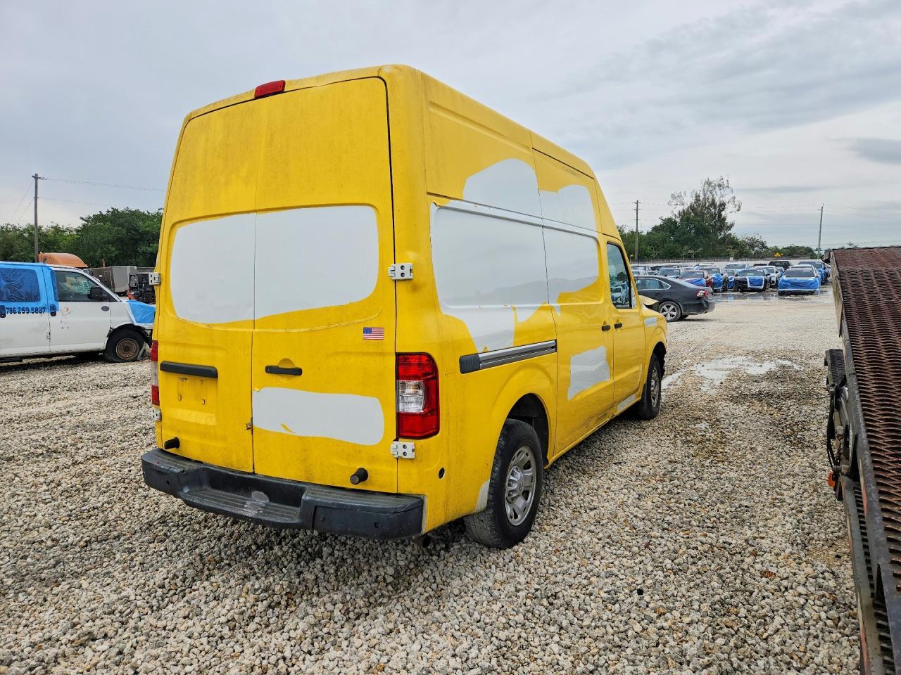 2014 Niss NV 2500