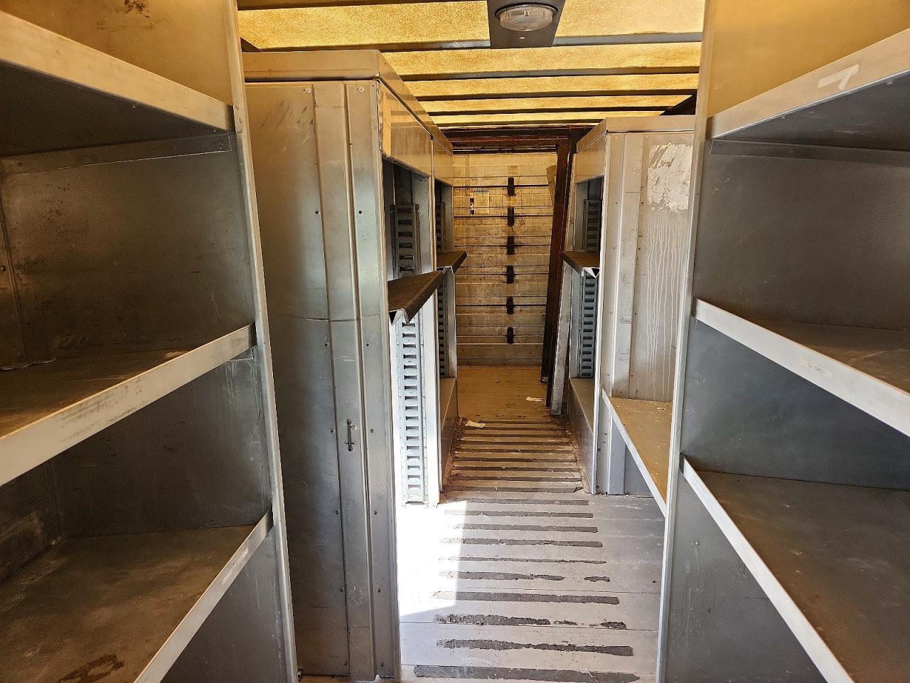 2007 Freightliner MT45G Chassis Delivery Truck