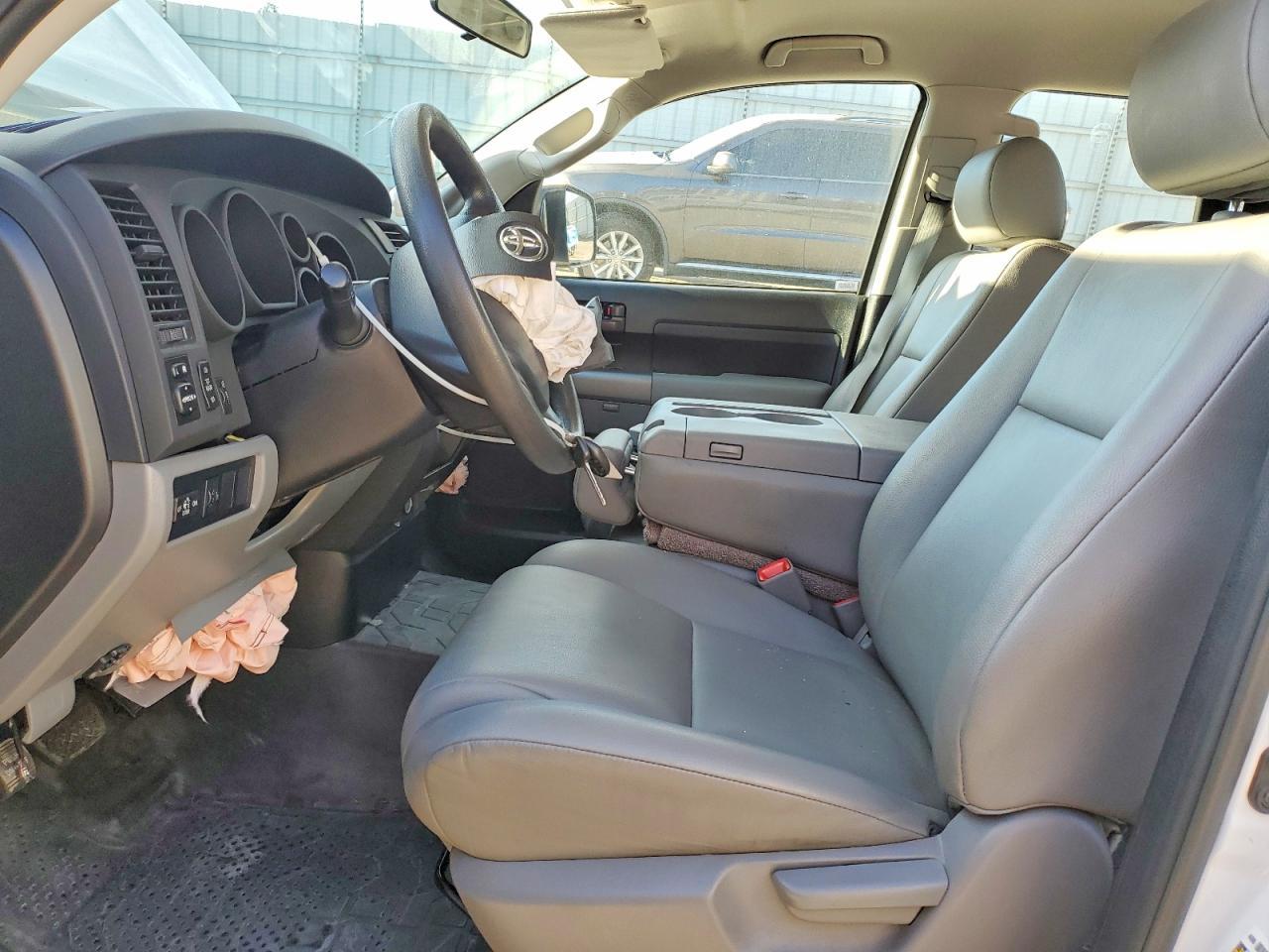 2013 Toyota Tundra Grade
