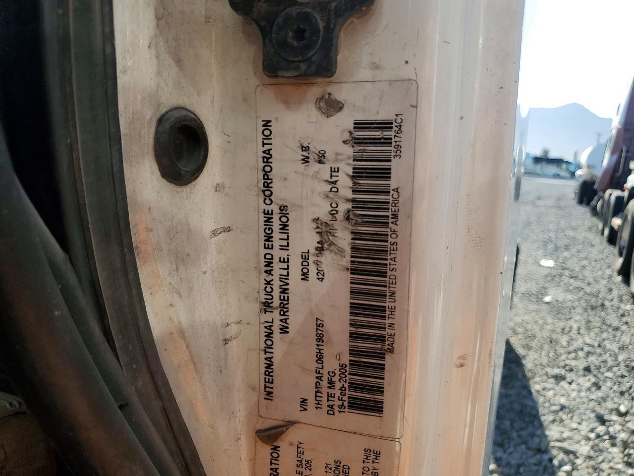 2006 International 4200 Truck Cab AND Chassis