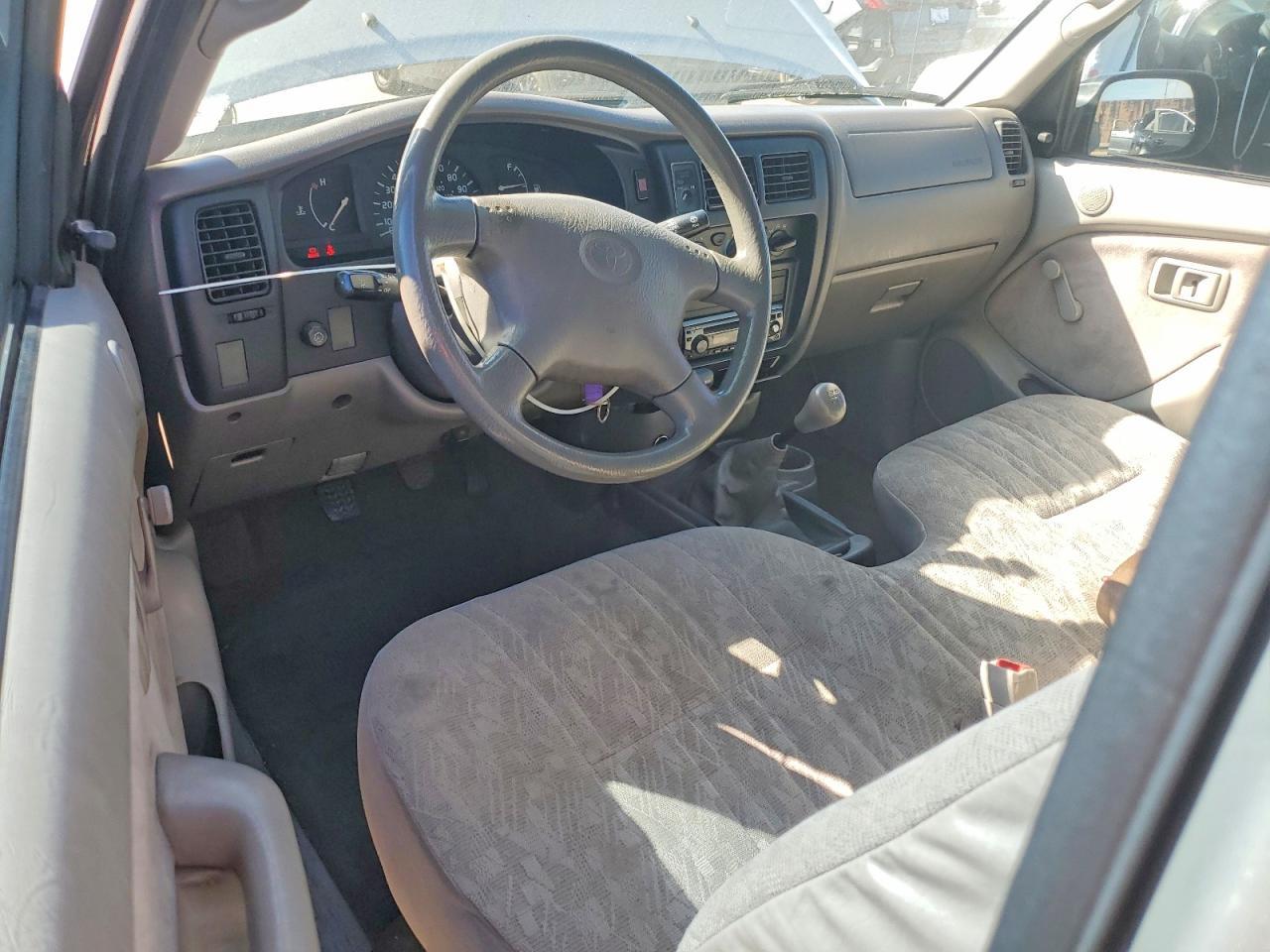 2004 Toyota Tacoma Base