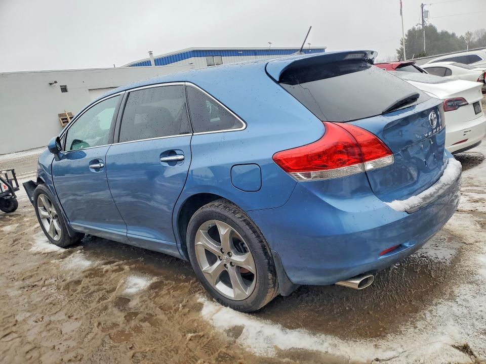 2011 Toyota Venza awd V6