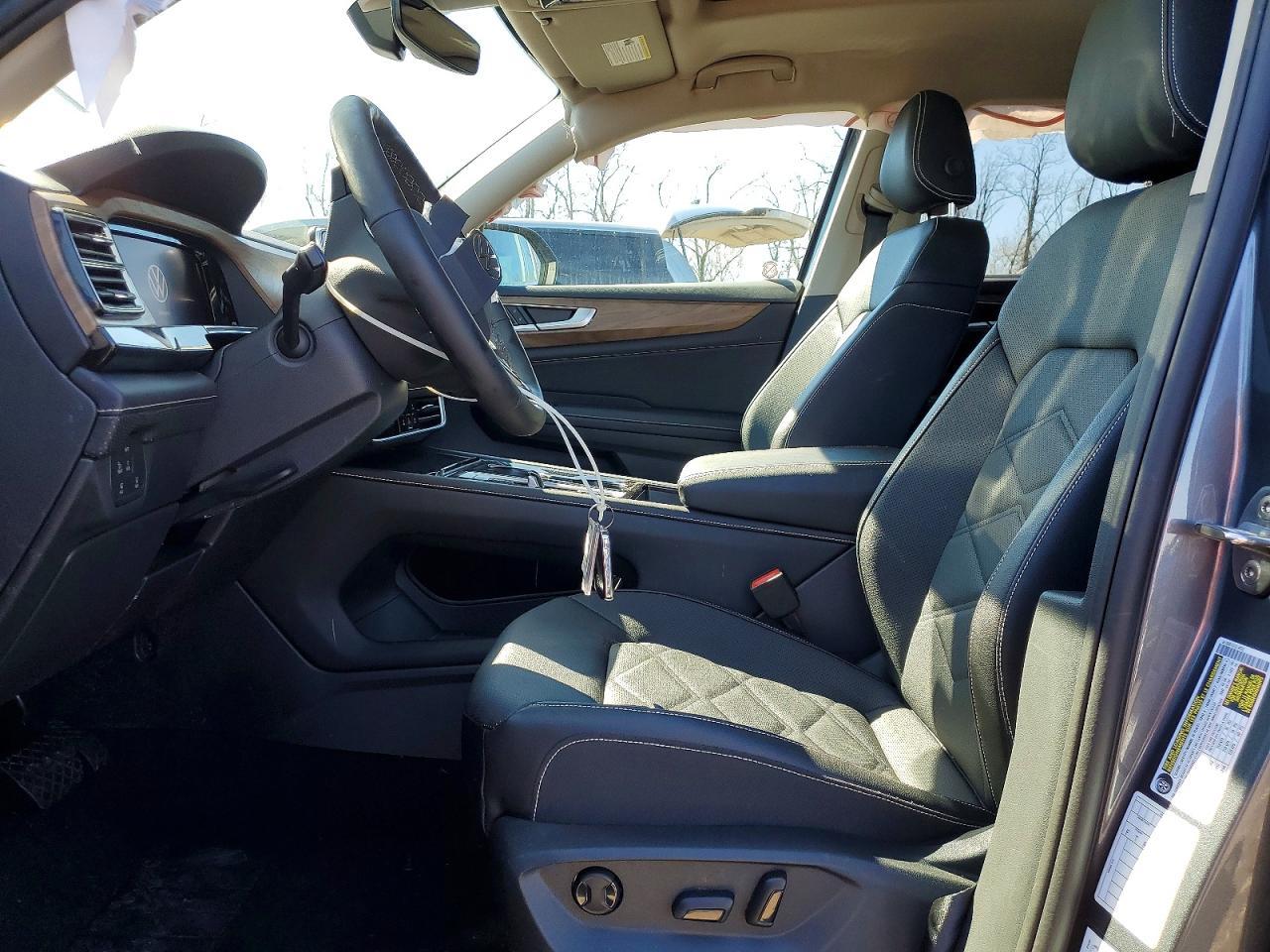 2025 Volkswagen Atlas se