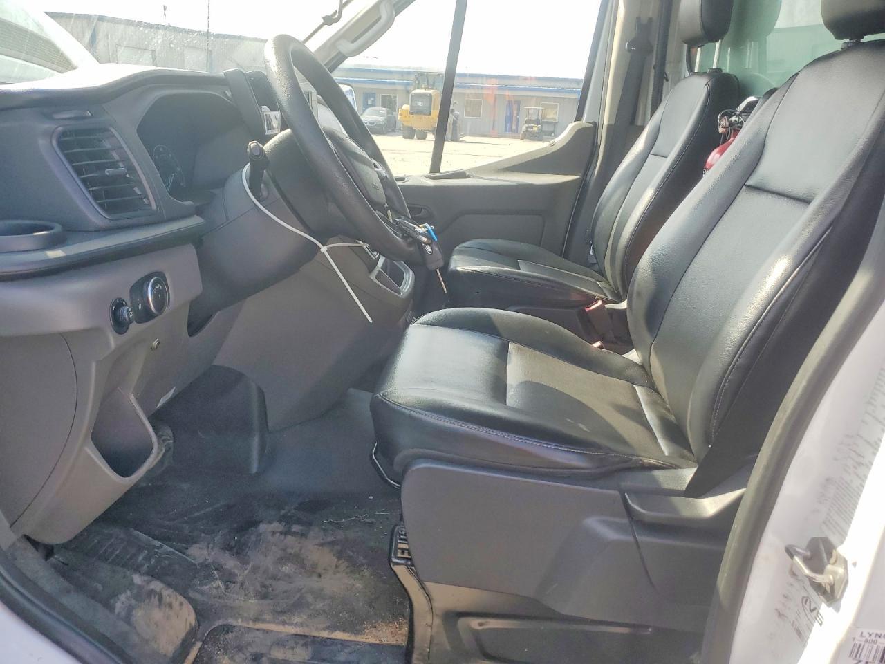 2020 Ford Transit Delivery Truck