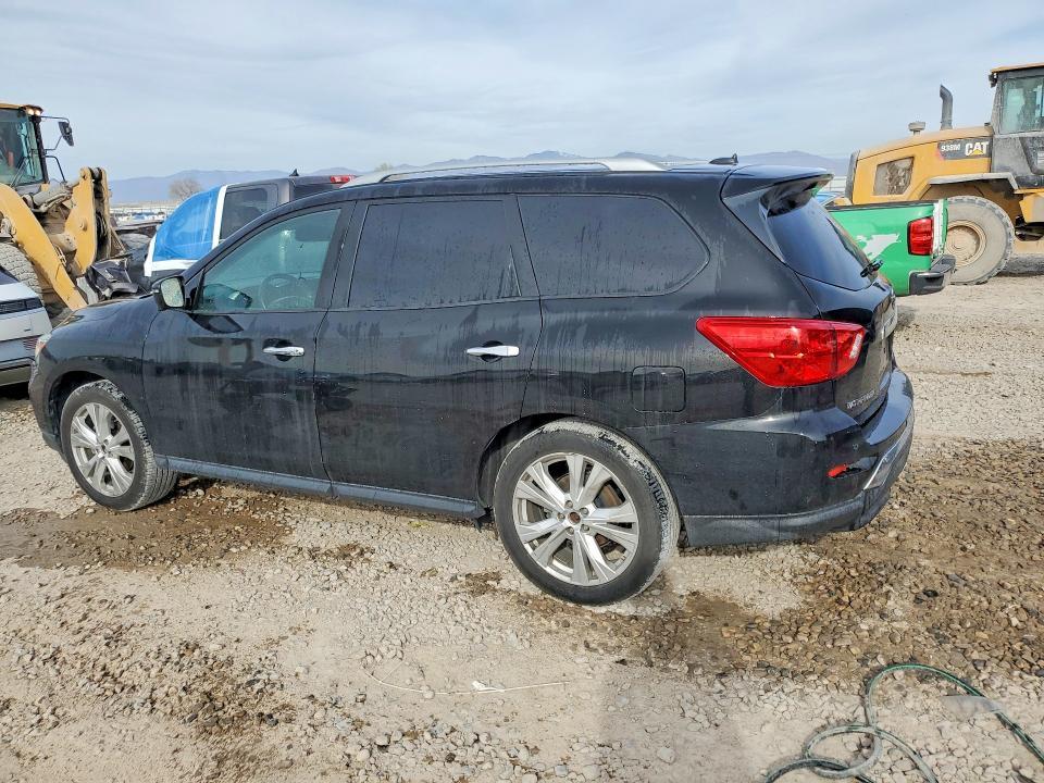 2018 Nissan Pathfinder s