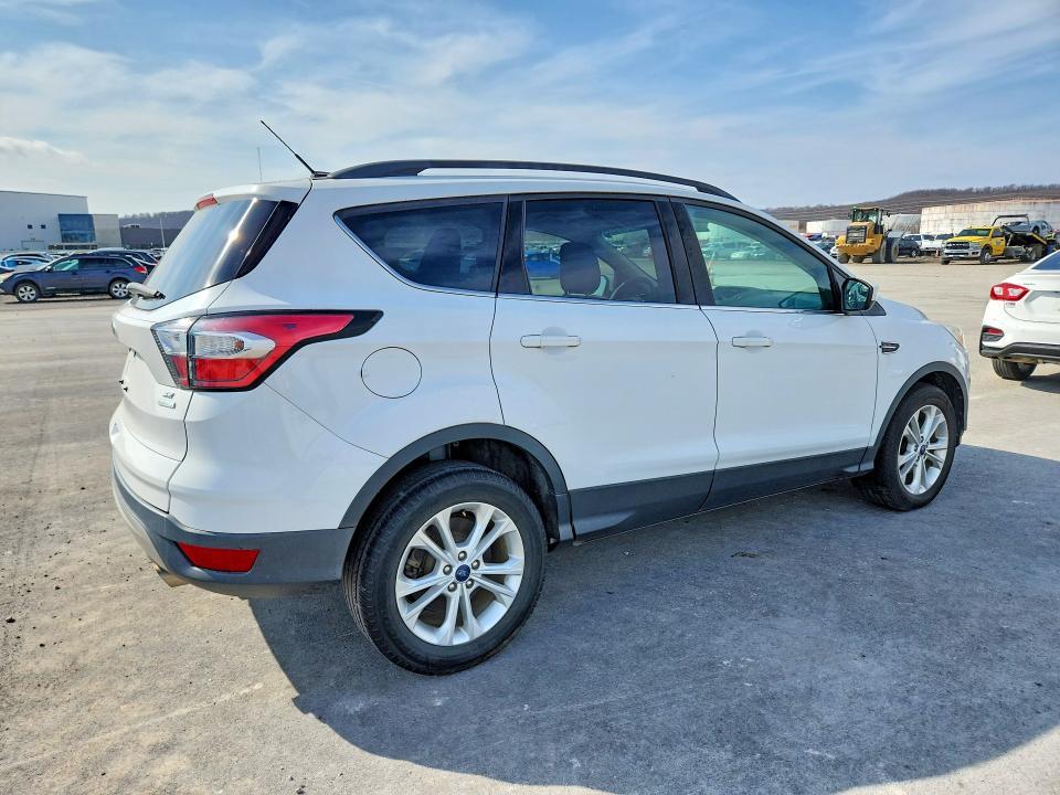 2018 Ford Escape se