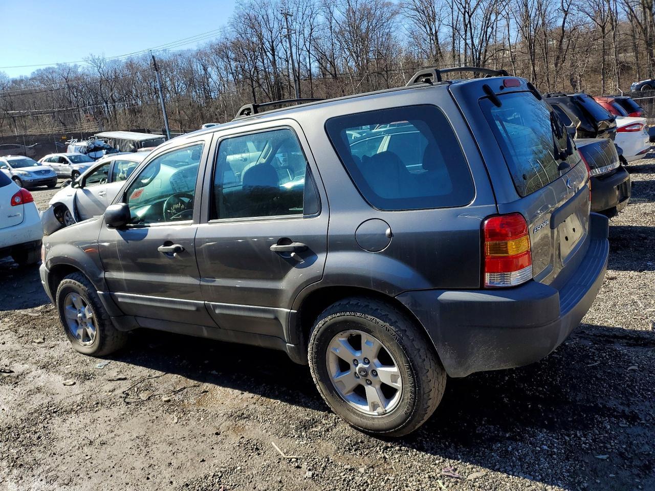 2004 Ford Escape xls