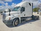 2013 Freigliner 2013 Freightliner Cascadia Semi Truck