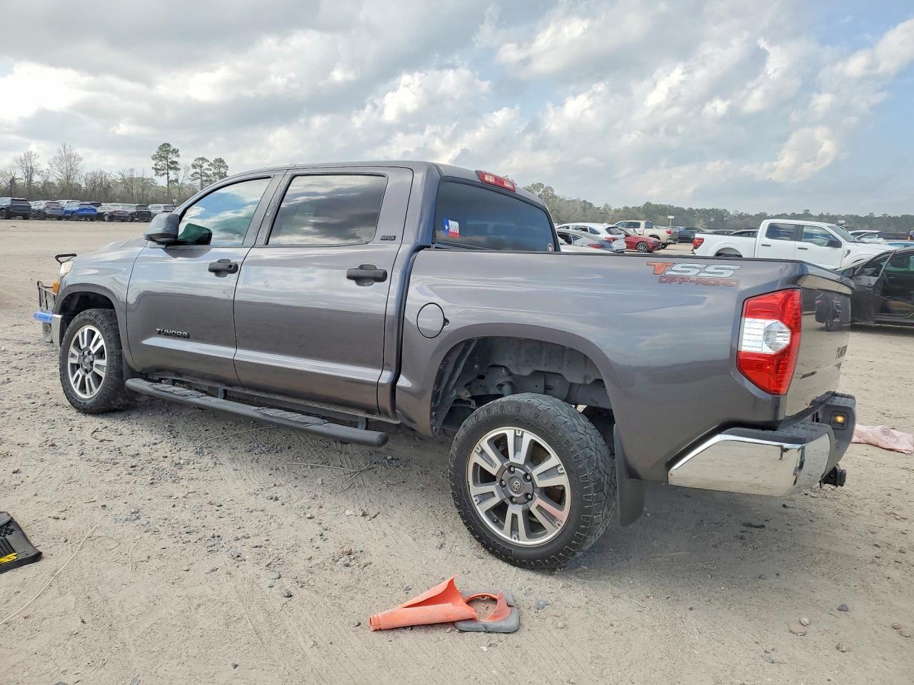 2019 Toyota Tundra SR5