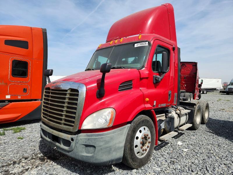 2011 Freightliner Cascadia Semi Truck