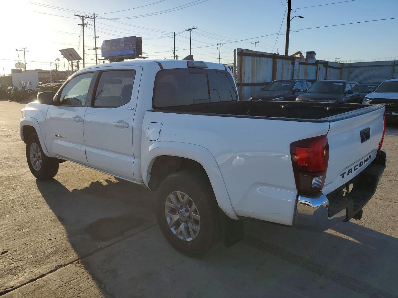 2018 Toyota Tacoma SR5 V6