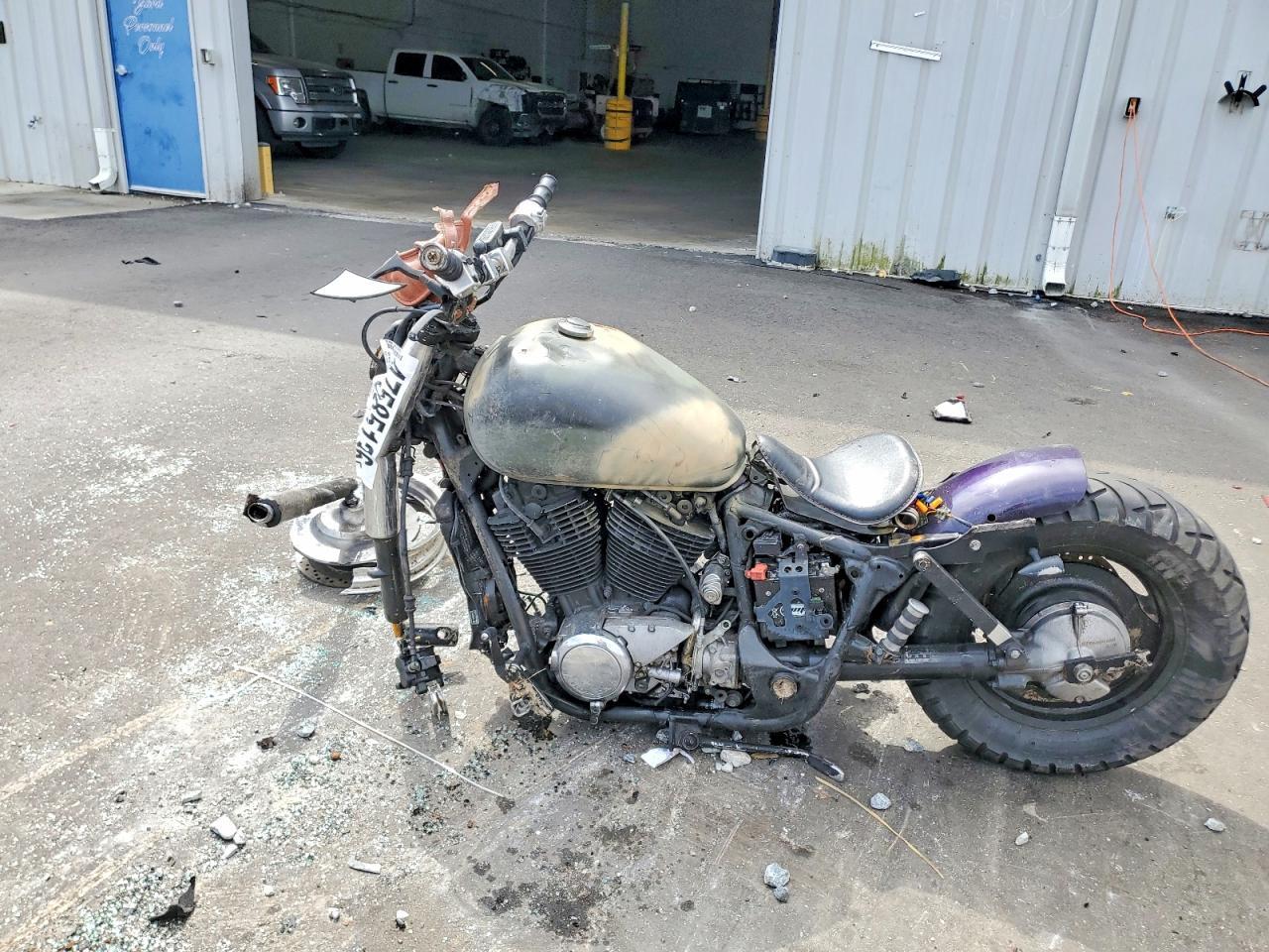 2000 Honda VT1100 C2