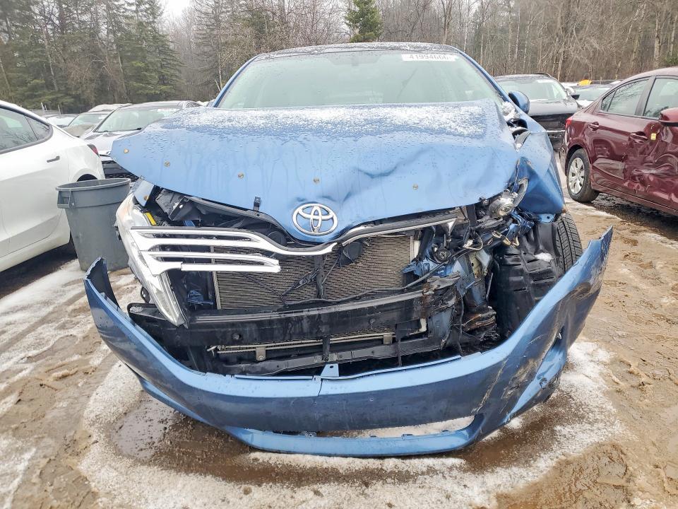 2011 Toyota Venza awd V6