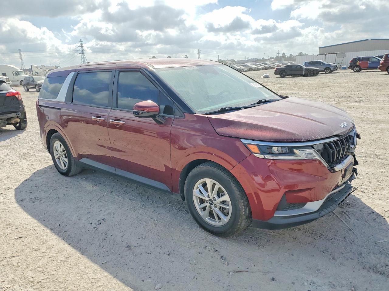 2023 KIA Carnival lx