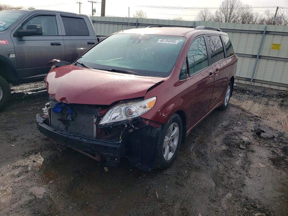 2020 Toyota Sienna le 8-passenger