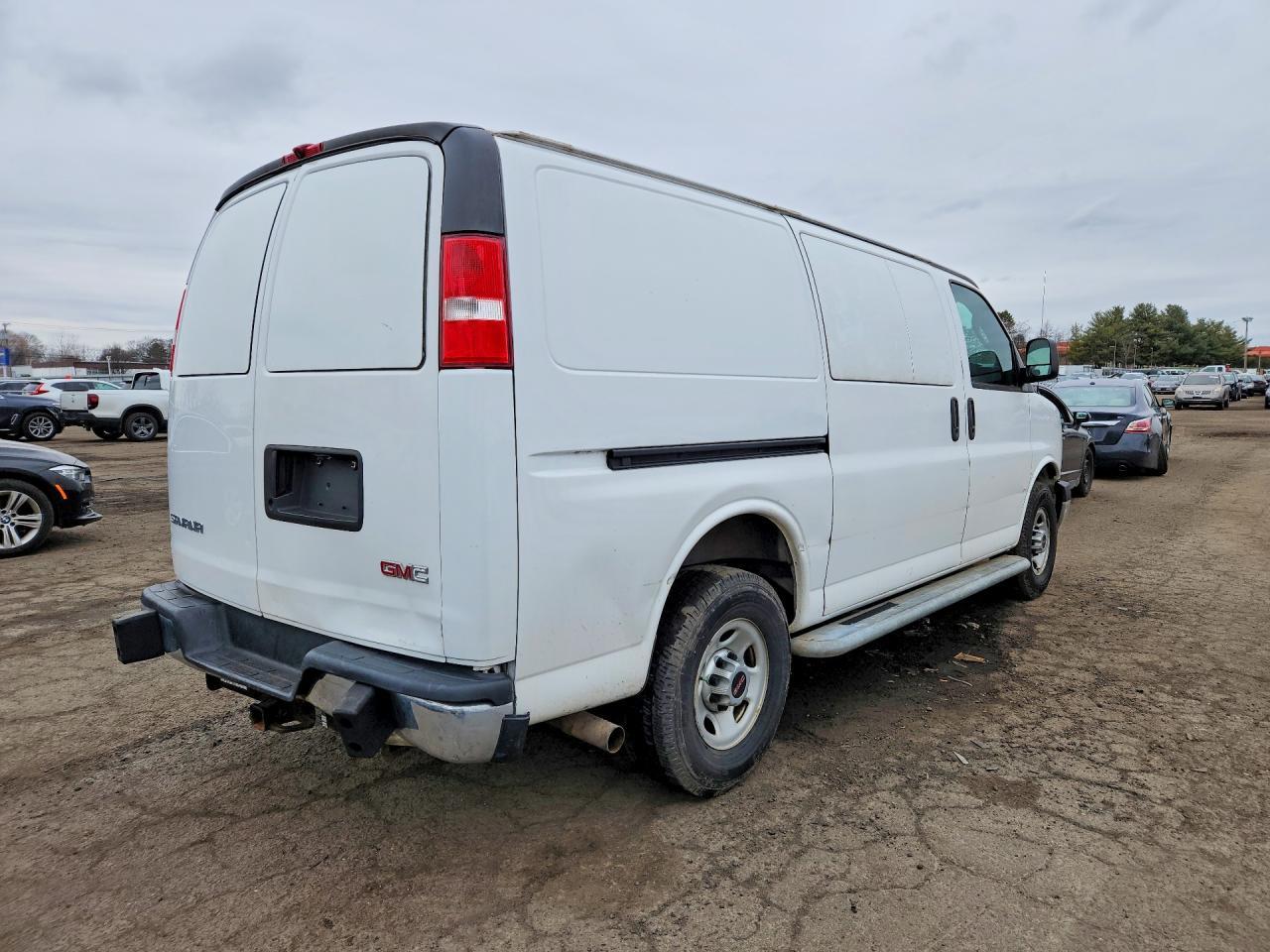 2017 GMC Savana G2500