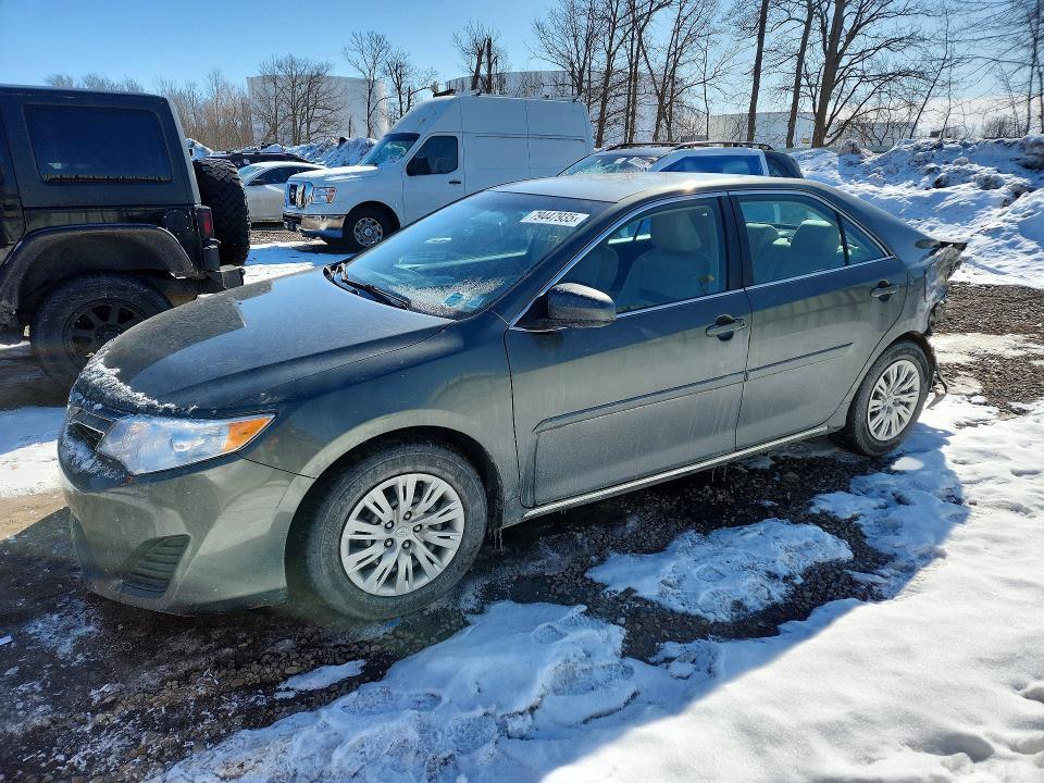 2012 Toyota Camry le