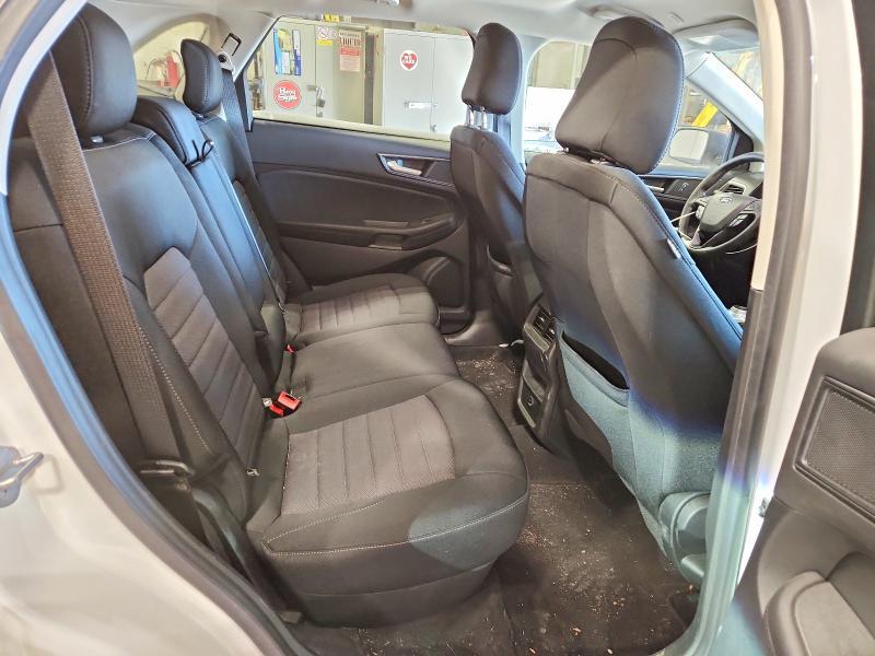 2022 Ford Edge se