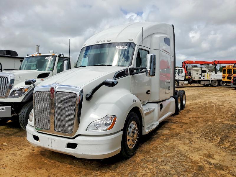 2019 Kenworth T680 Semi Truck