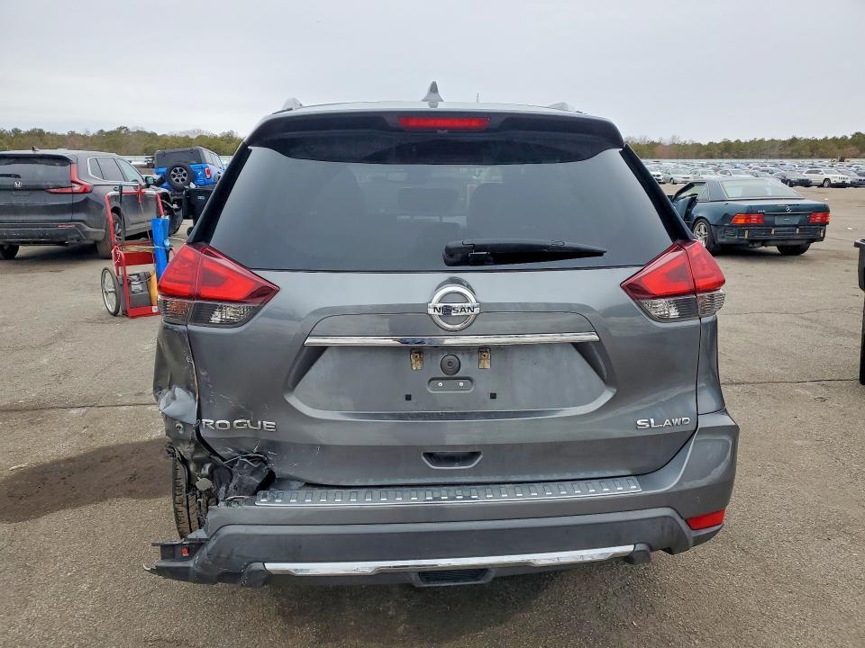 2017 Nissan Rogue sl
