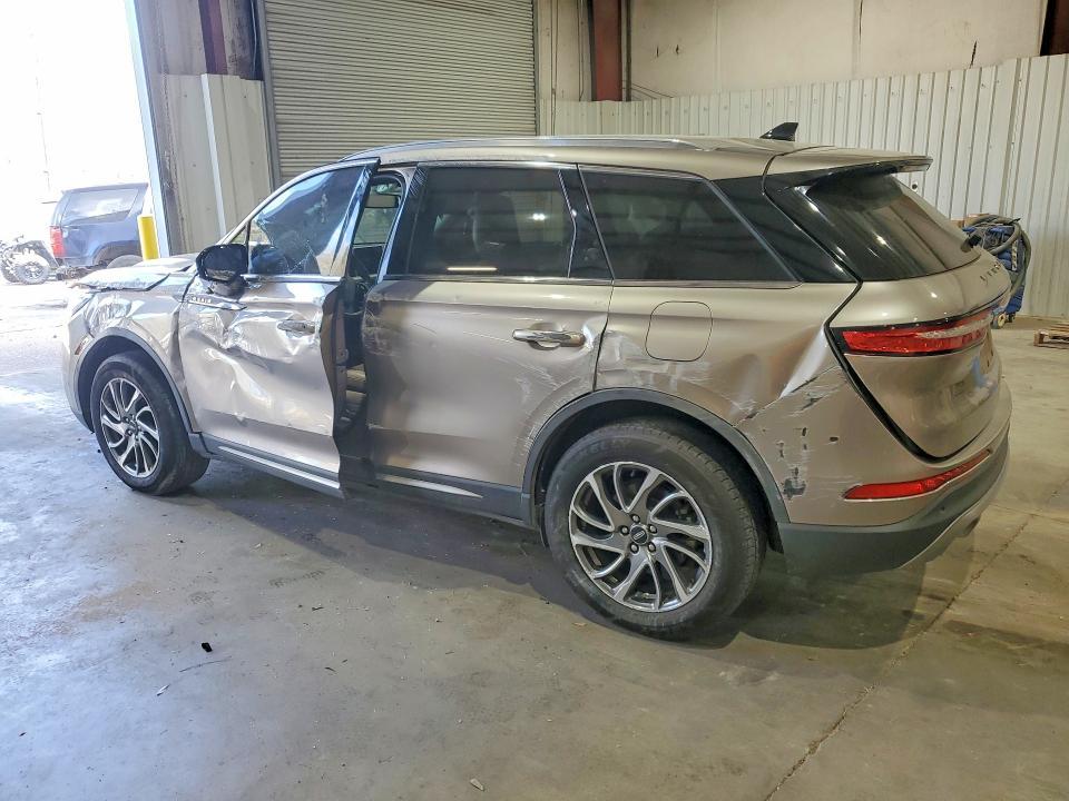 2021 Lincoln Townhouse Corsair