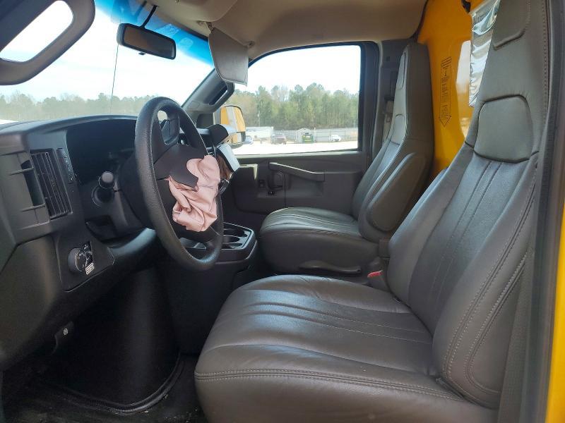 2023 GMC Savana BOX Truck