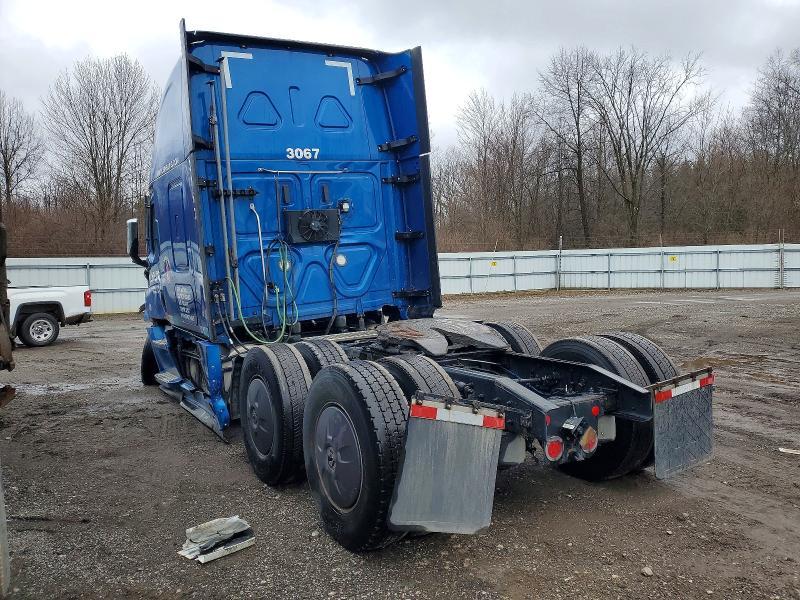 2022 Freigliner 2022 Freightliner Cascadia 126 Semi Truck