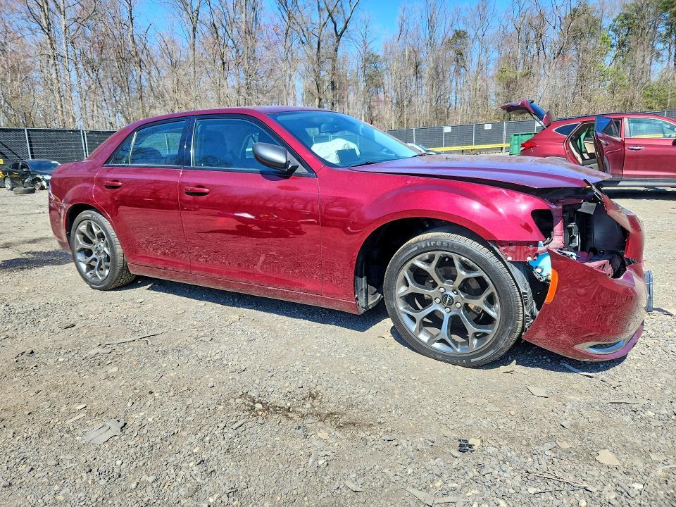 2018 Chrysler 300 Touring