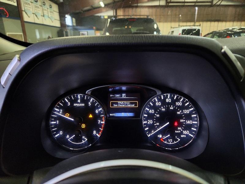 2019 Nissan Pathfinder sv