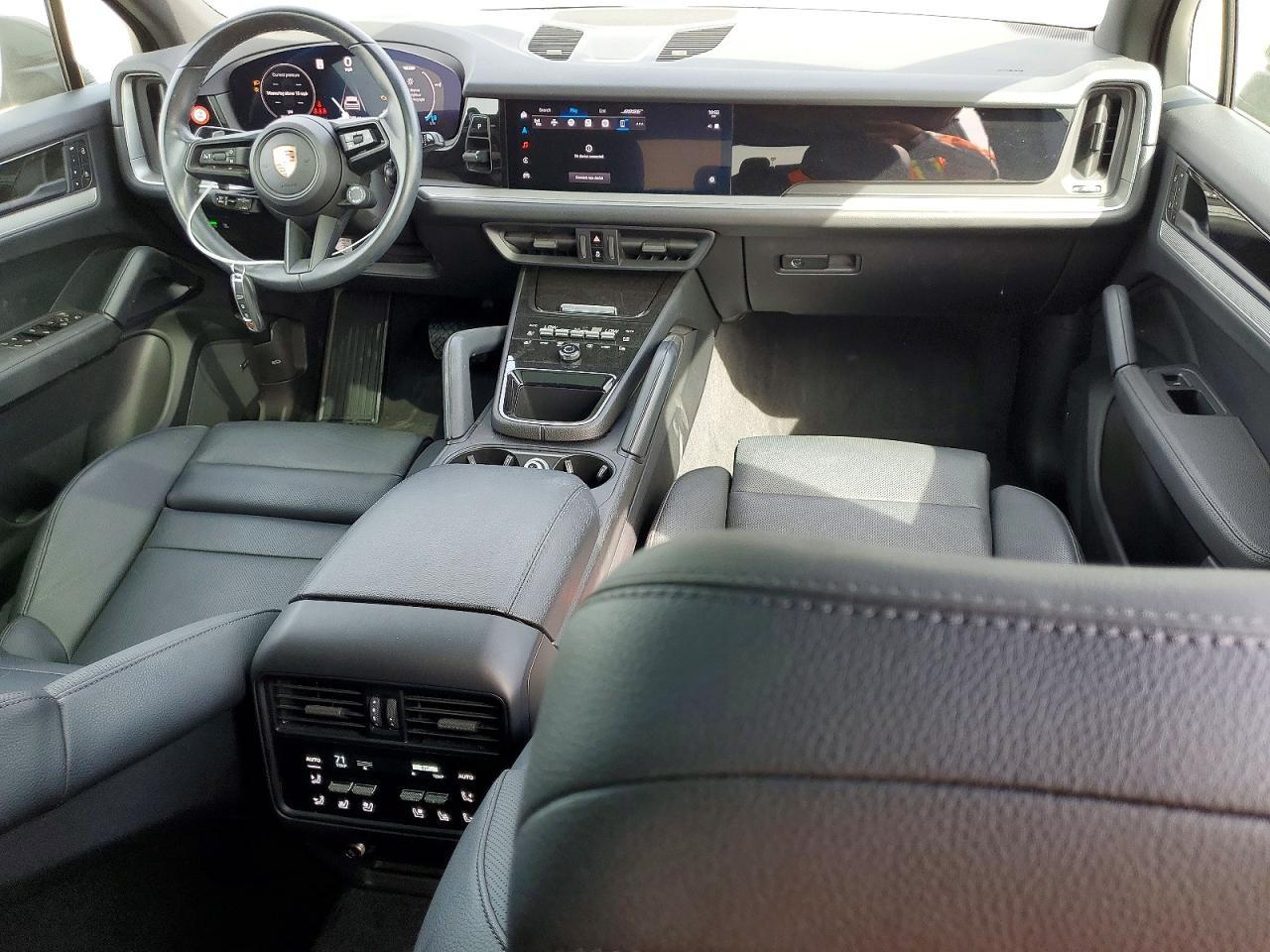 2024 Porsche Cayenne