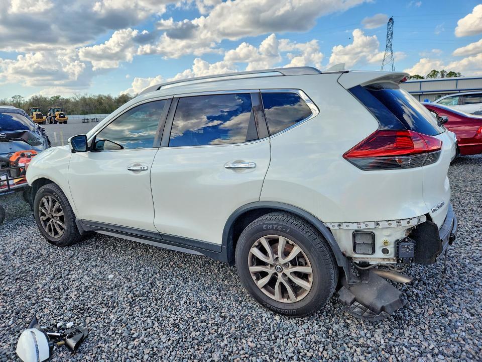2018 Nissan Rogue sv