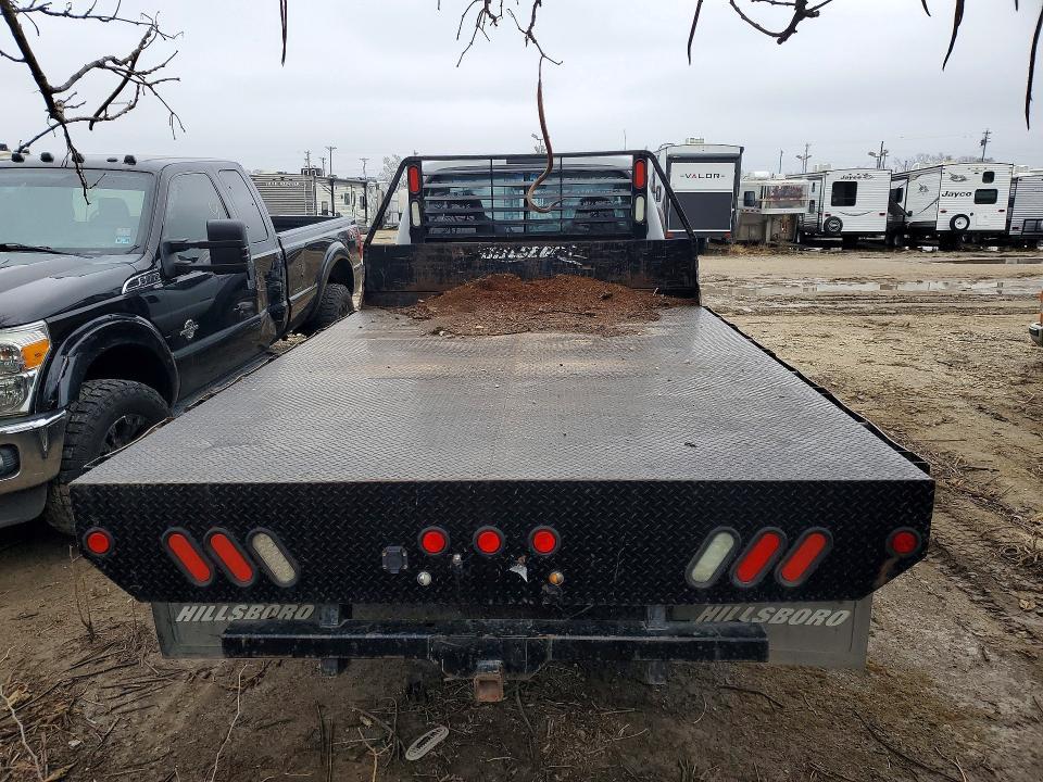 2005 Ford F450 Super Duty Flatbed Truck