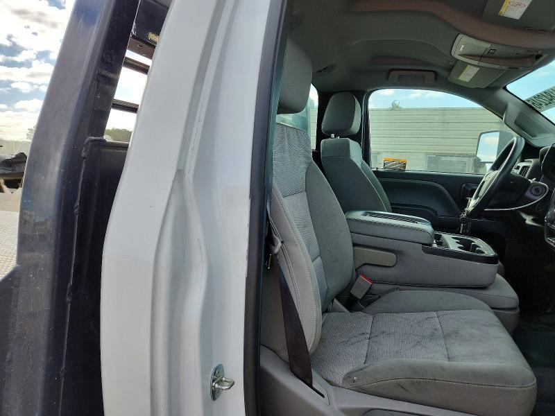 2022 GM GM515 Flatbed Truck