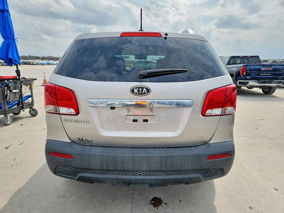 2013 KIA Sorento lx