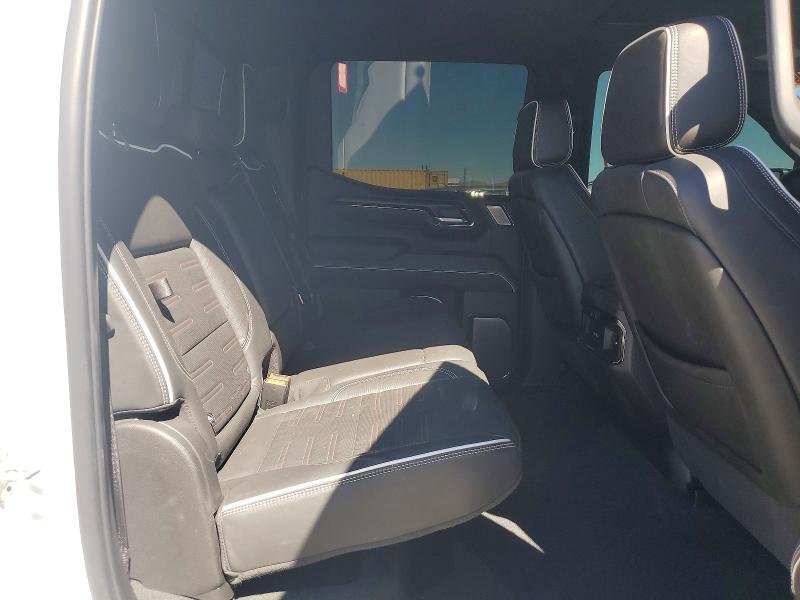 2023 GMC Sierra K1500 AT4X