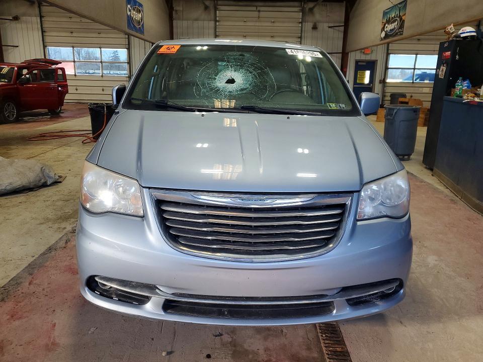 2013 Chrysler Town & Country Touring