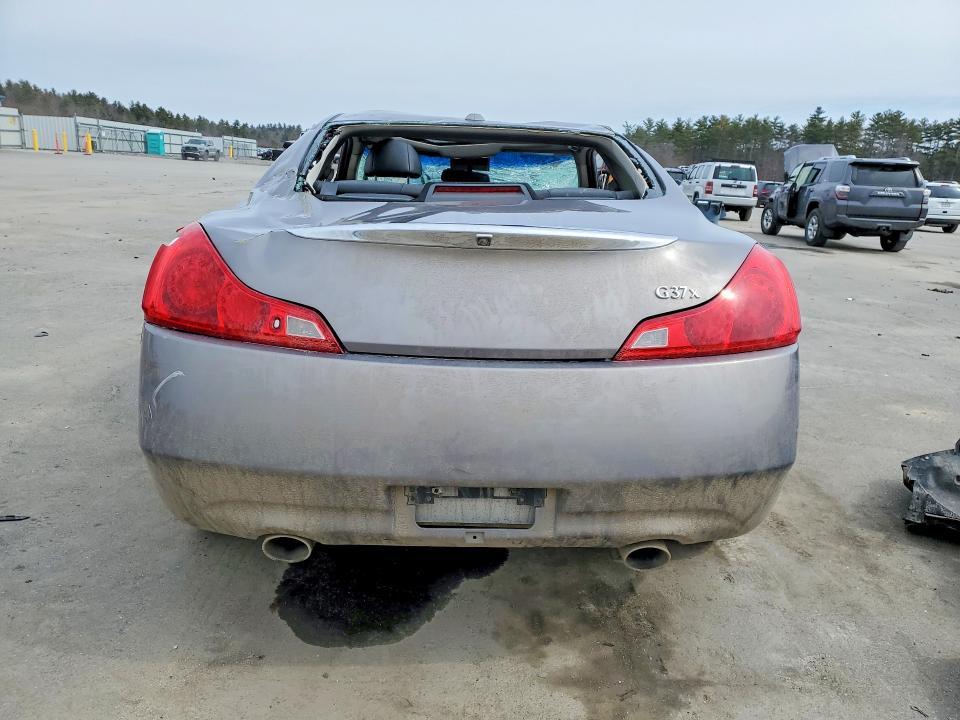 2009 Infiniti G37