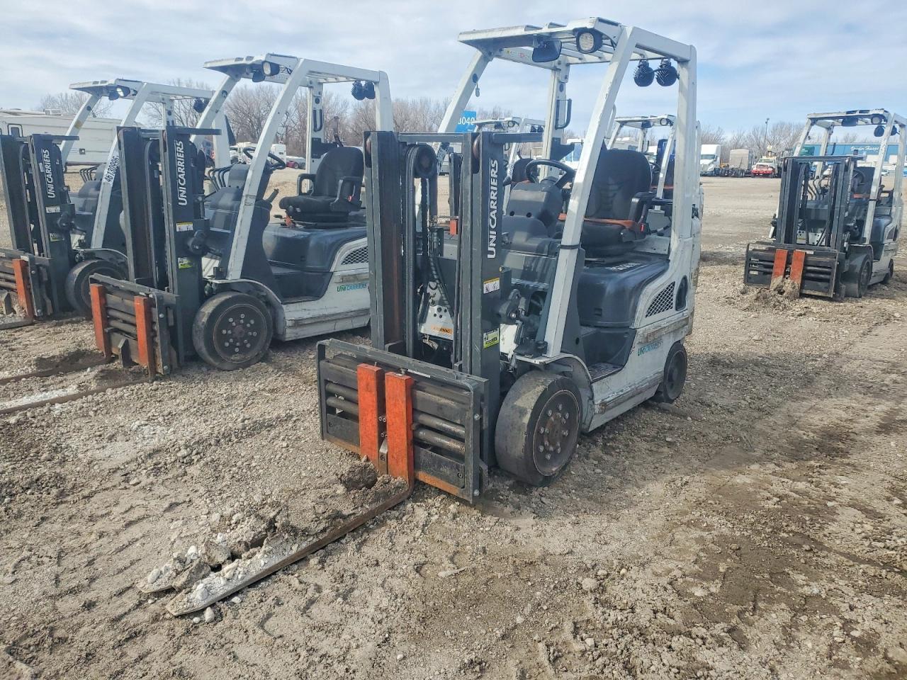 2015 Unicariers 2015 Nissan MCP1F2A20LV Forklift