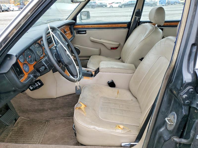 1986 Jaguar XJ6 Vanden Plas