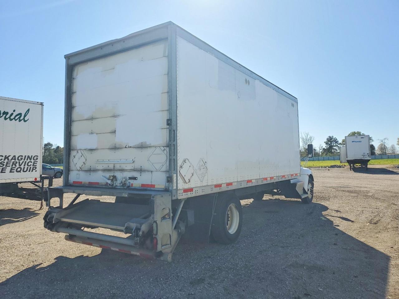 2014 Kenworth T370 BOX Truck