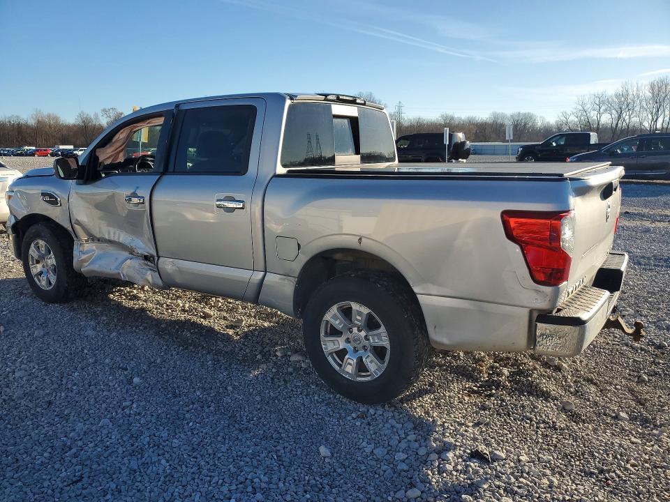 2017 Nissan Titan sv