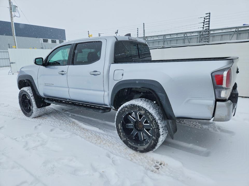 2022 Toyota Tacoma SR V6