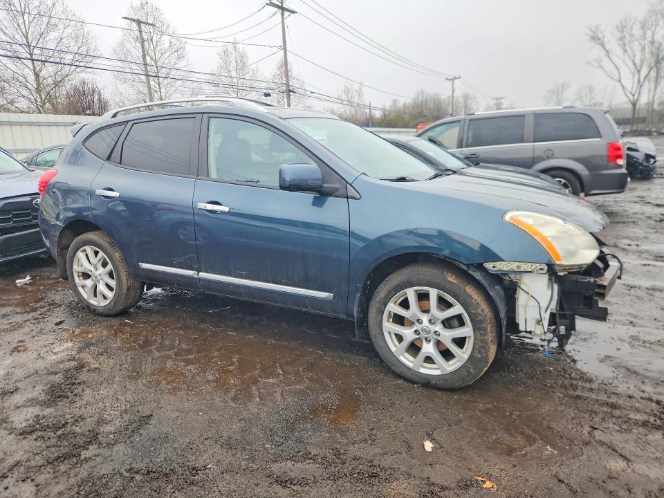 2013 Nissan Rogue s