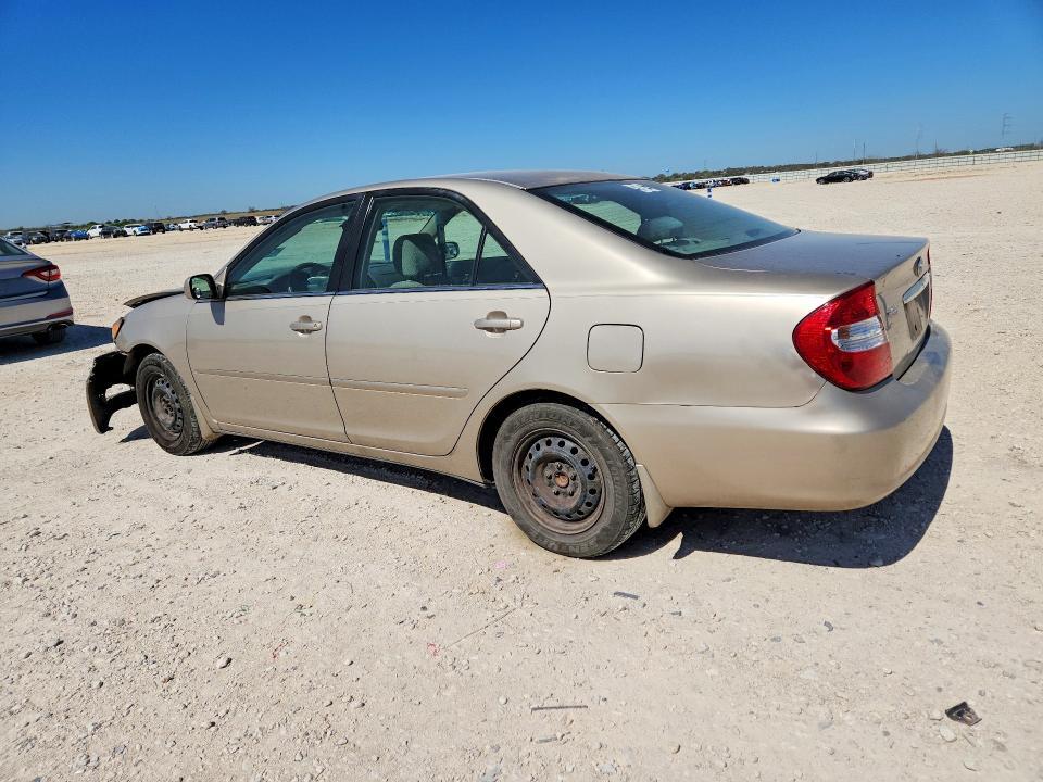 2004 Toyota Camry le