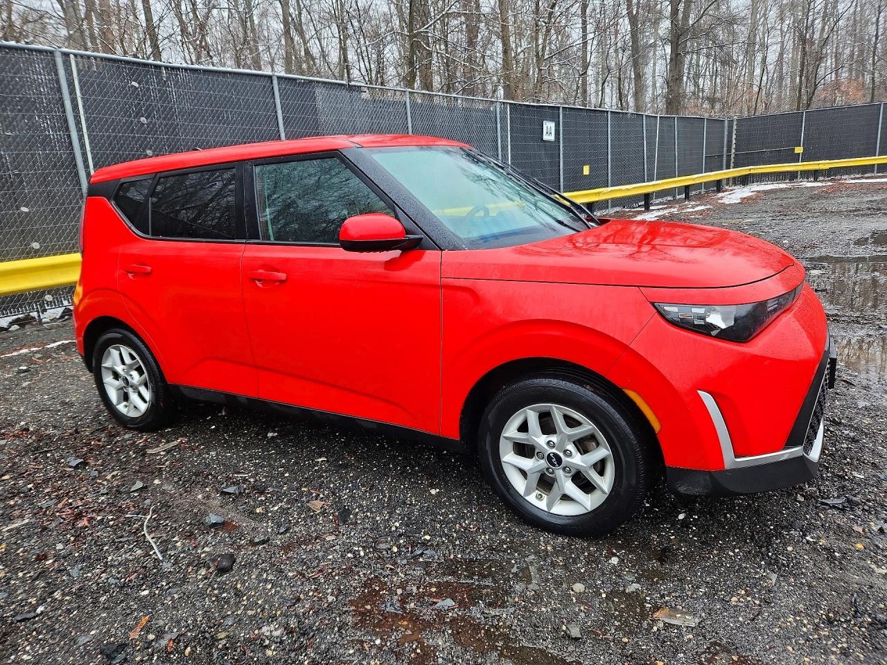 2023 KIA Soul lx