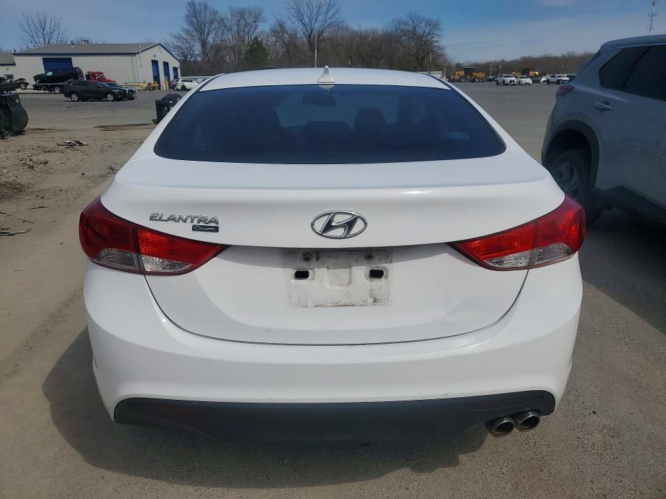 2013 Hyundai Elantra Coupe gs