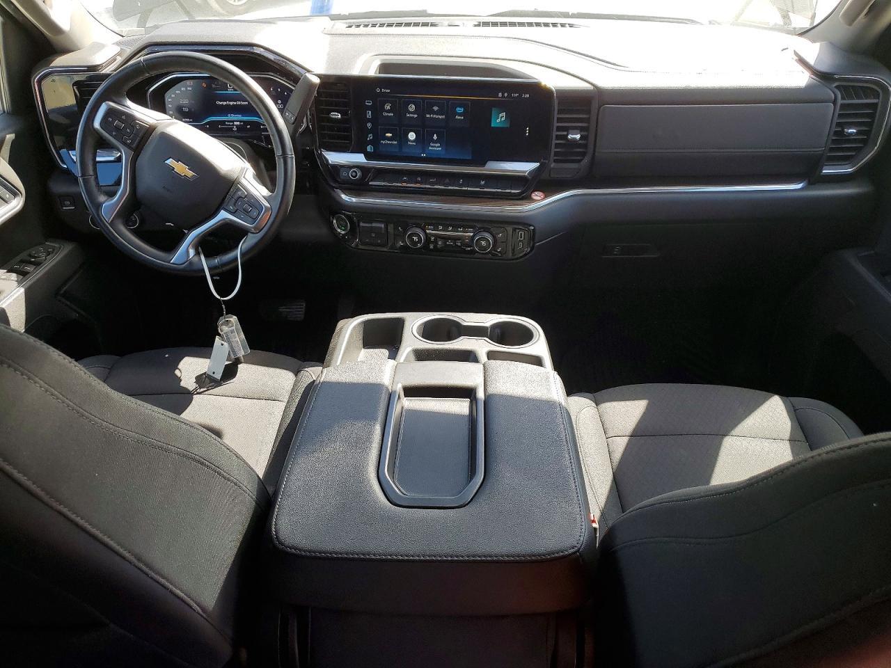 2025 Chevrolet Silverado K1500 LT