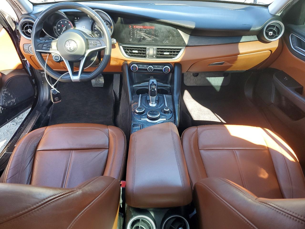 2017 Alfa Romeo Giulia Q4