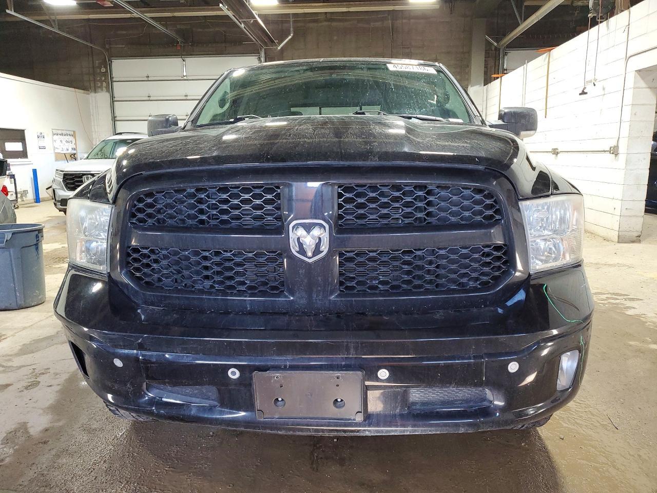 2017 Dodge RAM 1500 SLT